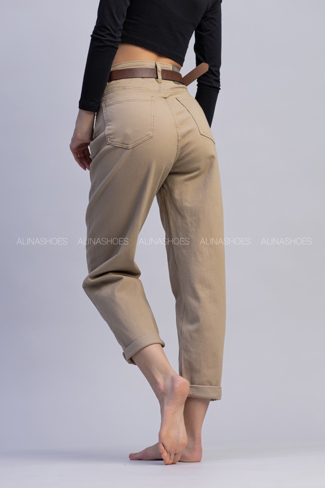 Джинсы джинсы-мом alinashoes бежевый купить,NaN