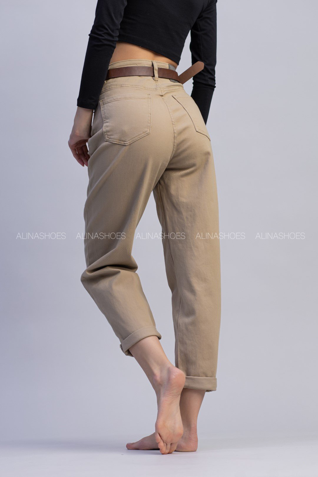 Джинсы джинсы-мом alinashoes бежевый купить,NaN