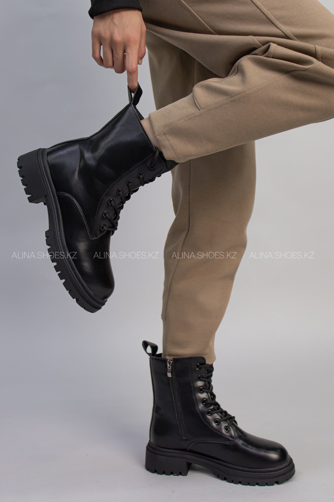 Ботинки alinashoes black 36 купить,NaN