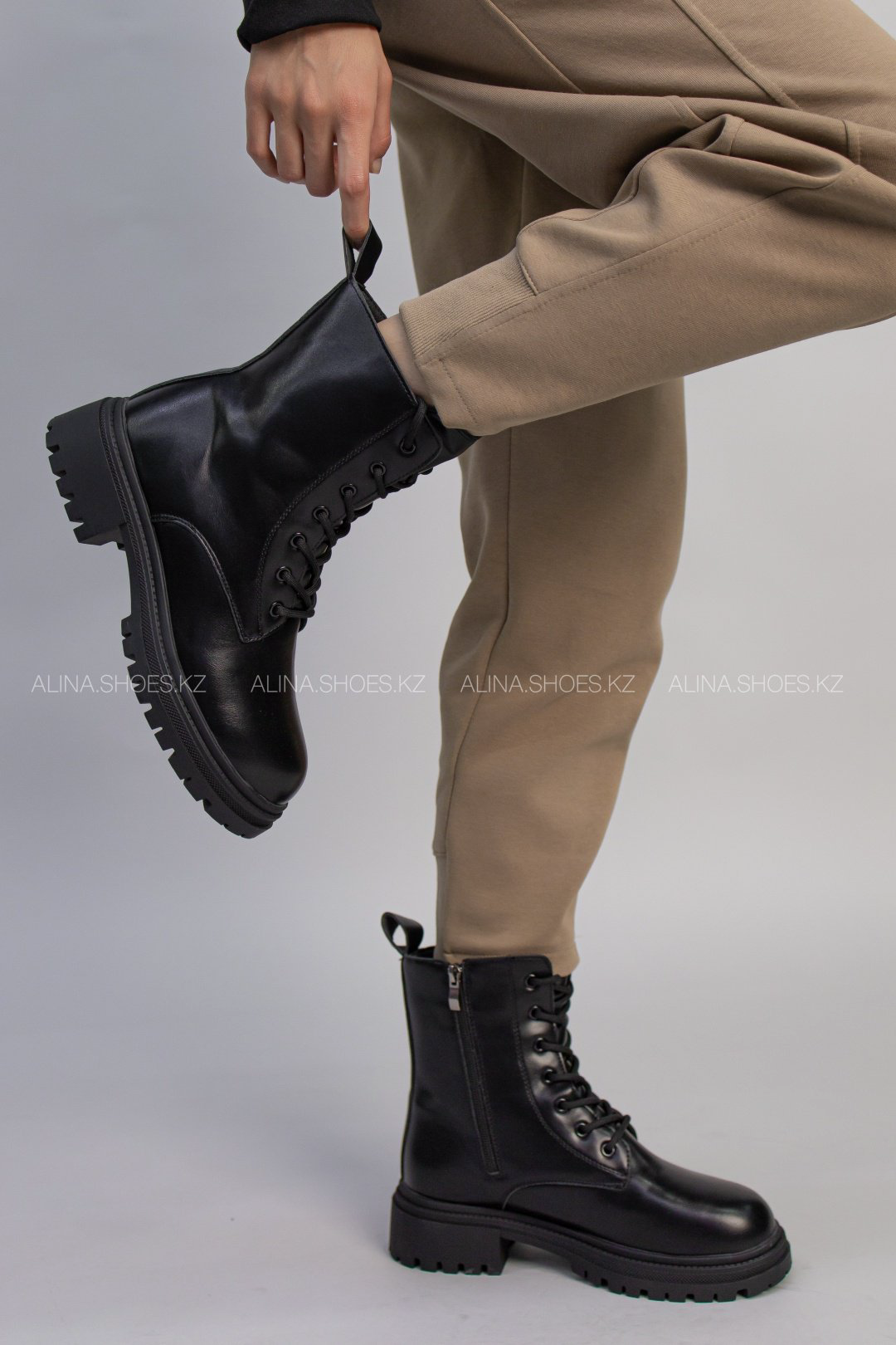 Ботинки alinashoes black 36 купить,NaN