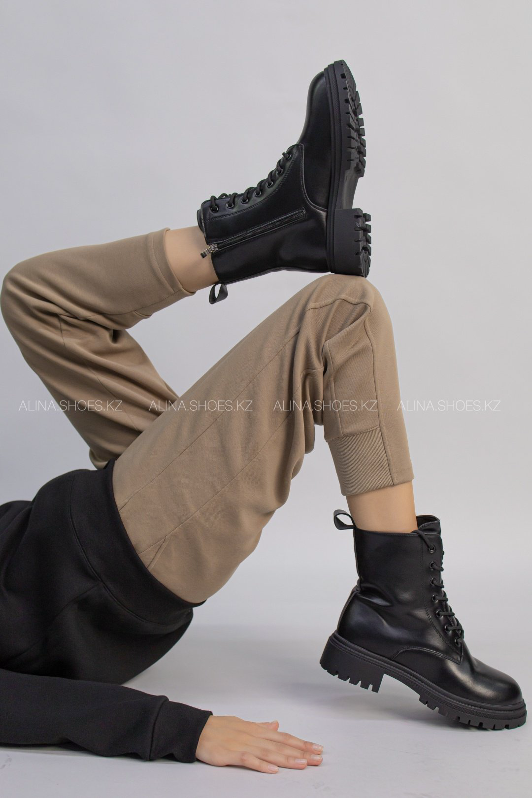 Ботинки alinashoes black 36 купить,NaN