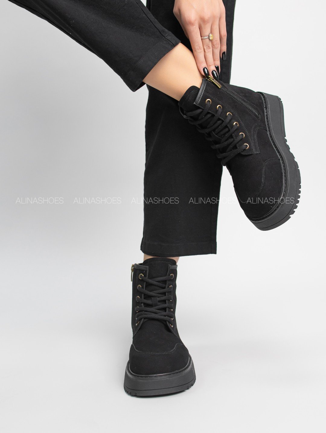 Ботинки alinashoes black 38 купить,NaN