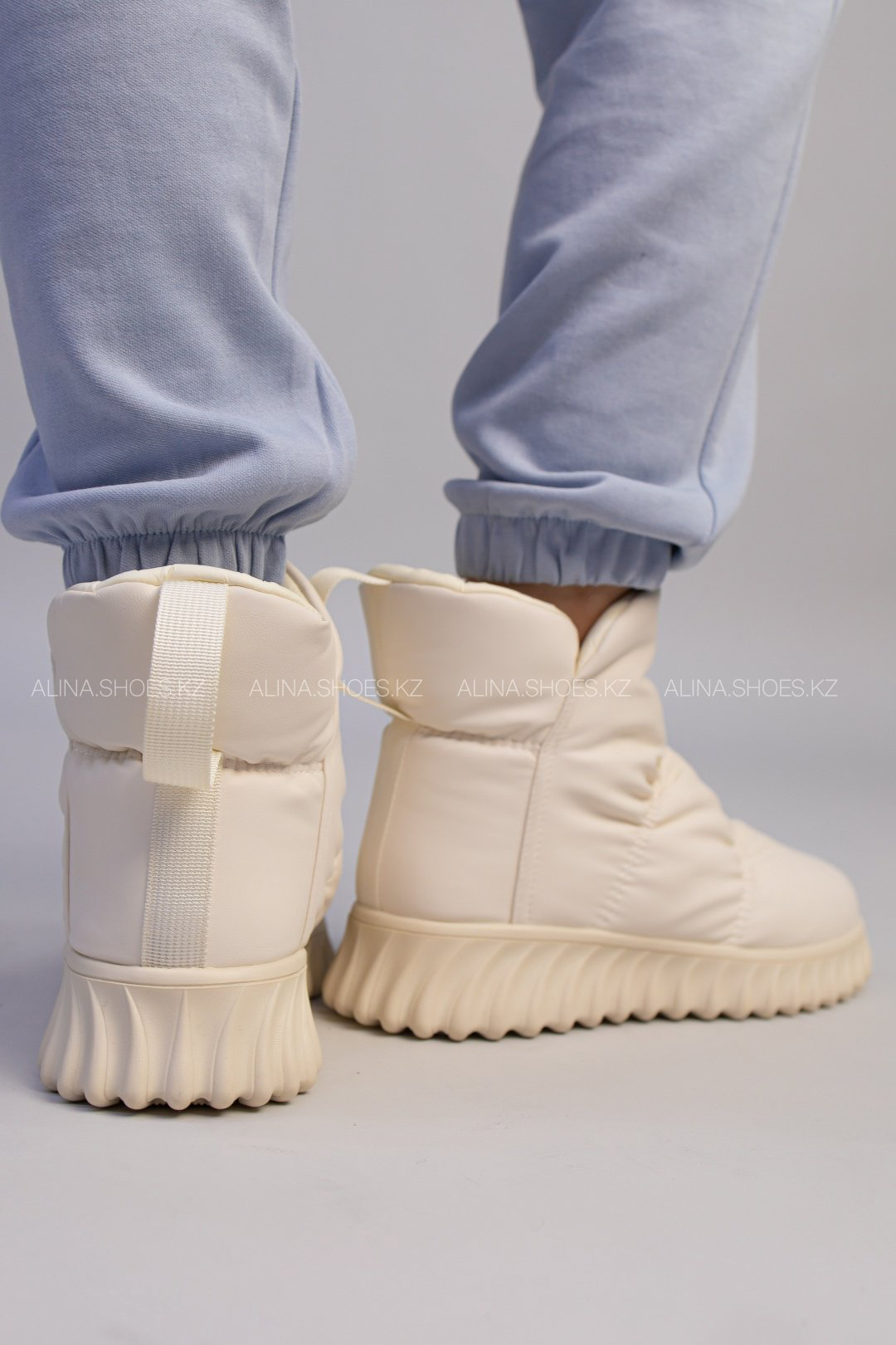 Дутики alinashoes белый купить,NaN
