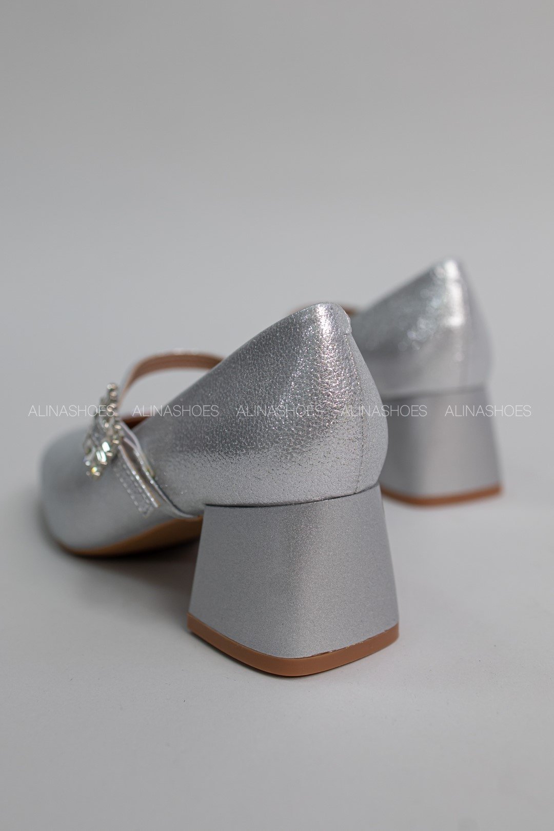 Туфли alinashoes silver 40 купить,NaN