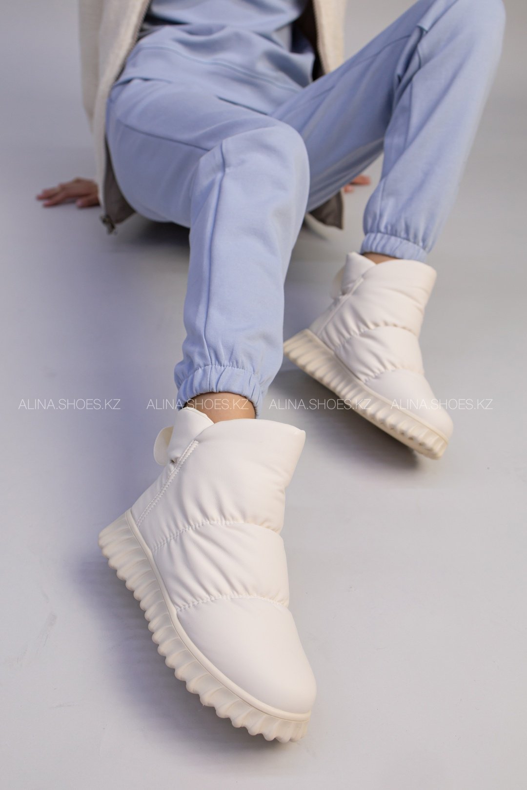 Дутики alinashoes белый купить,NaN