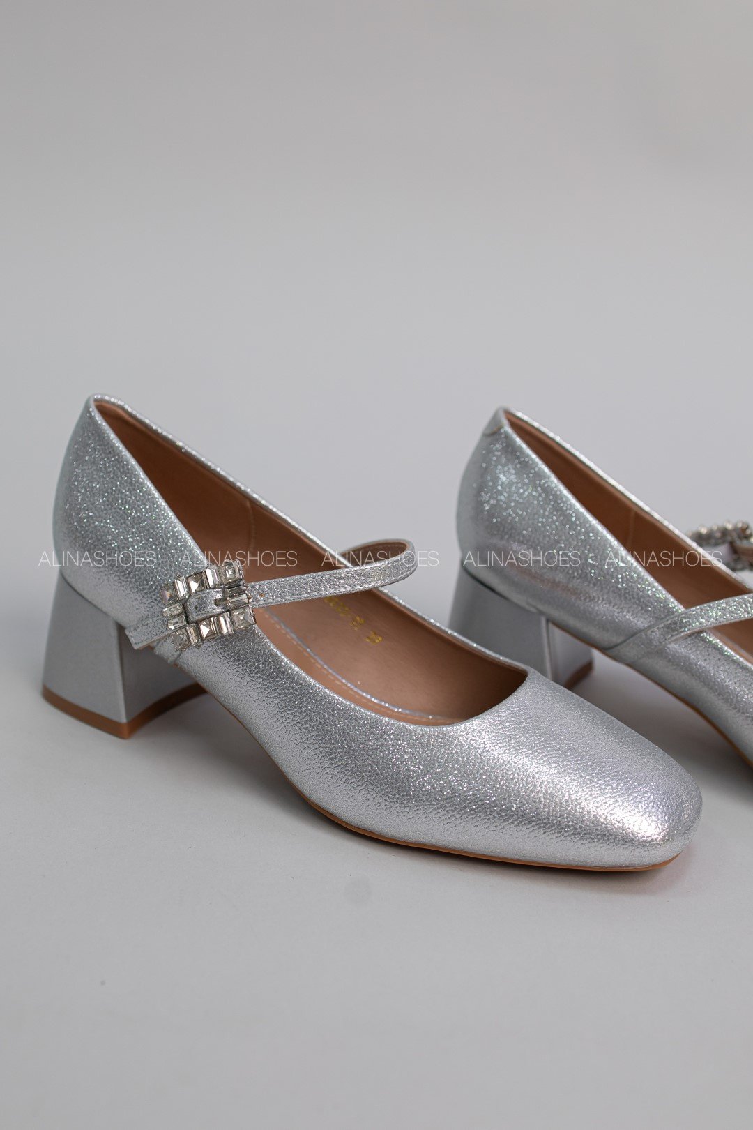 Туфли alinashoes silver 40 купить,NaN