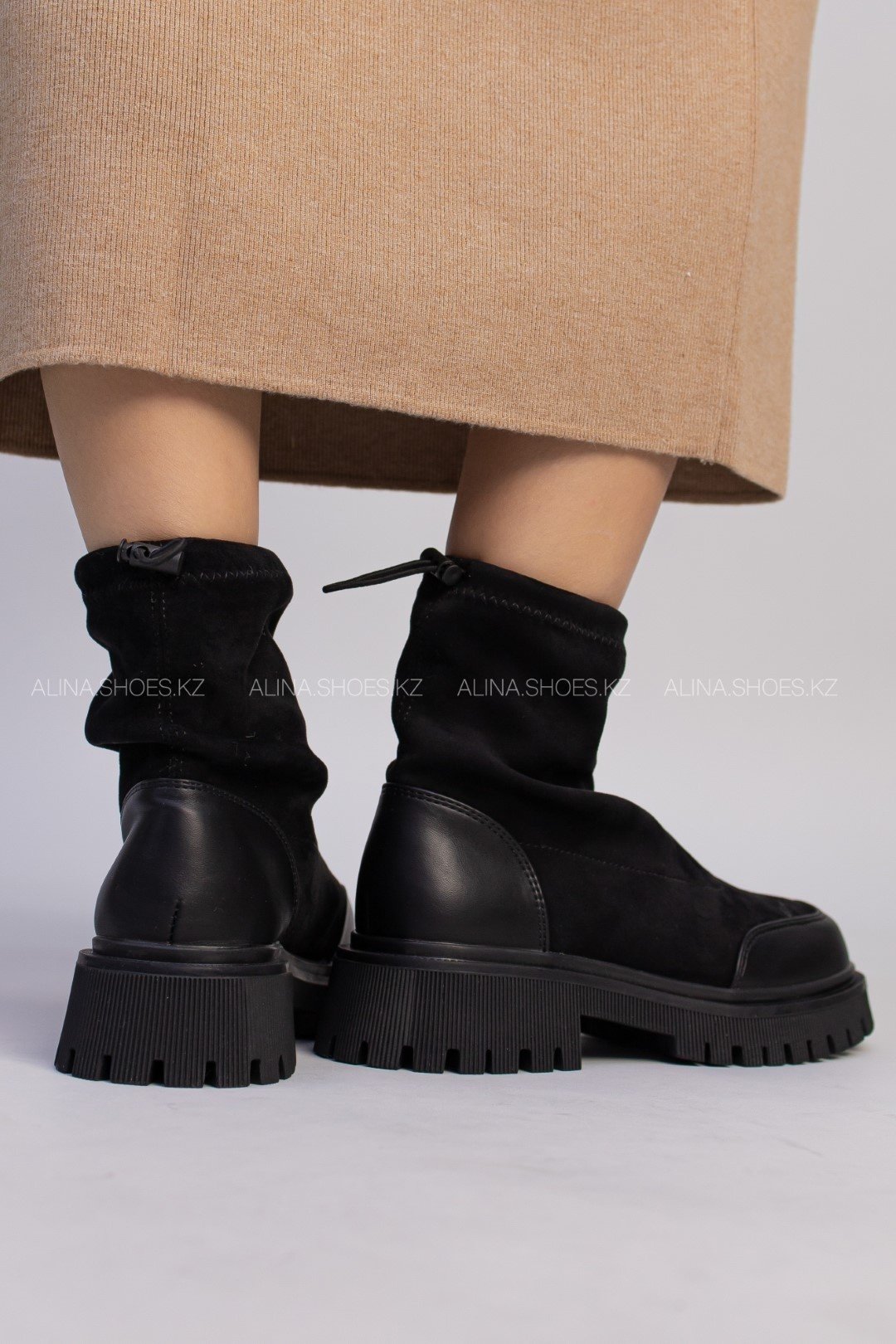 Ботинки alinashoes black 36 купить,NaN