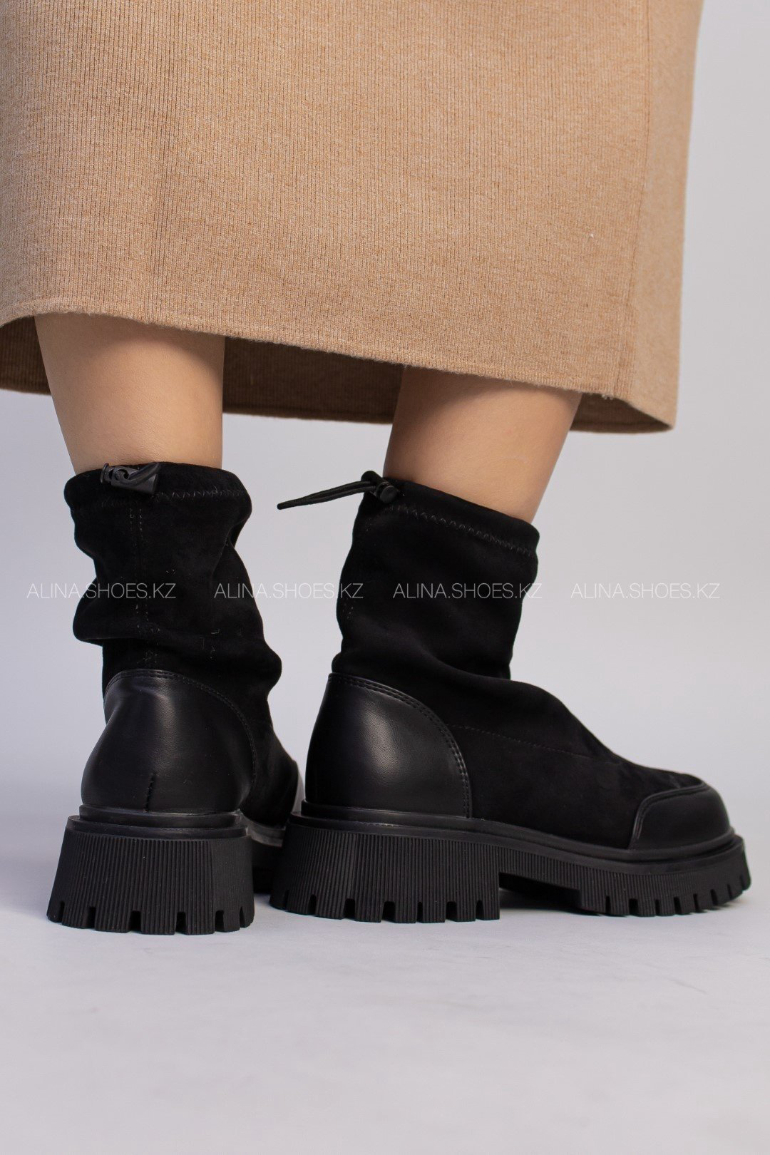 Ботинки alinashoes black 36 купить,NaN