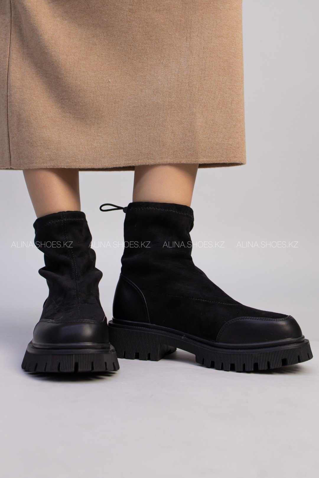 Ботинки alinashoes black 36 купить,NaN