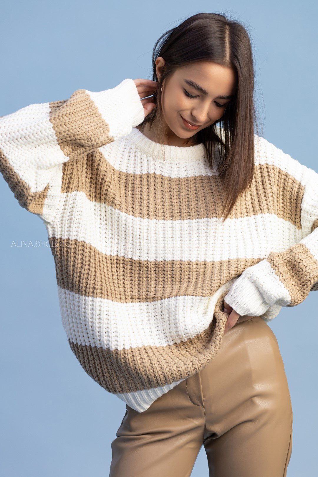 Джемпер alinashoes бежевый купить,NaN