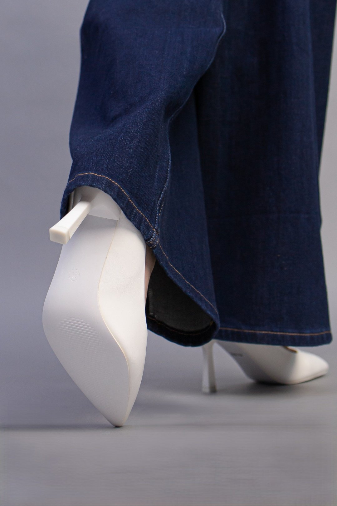 Туфли alinashoes white 37 купить,NaN