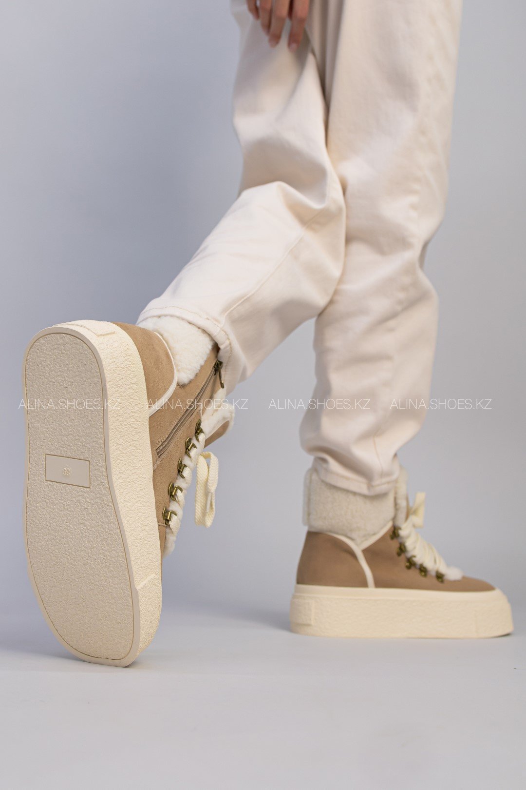 Ботинки alinashoes beige 40 купить,NaN