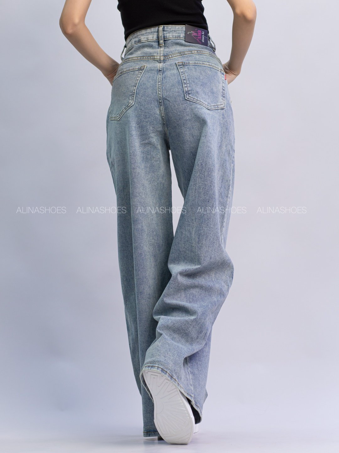 Джинсы прямые alinashoes голубой купить,NaN