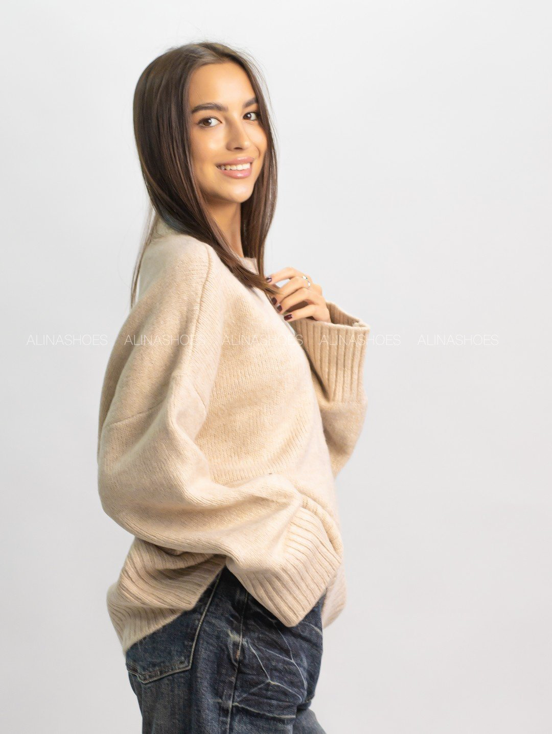 Джемпер alinashoes бежевый купить,NaN