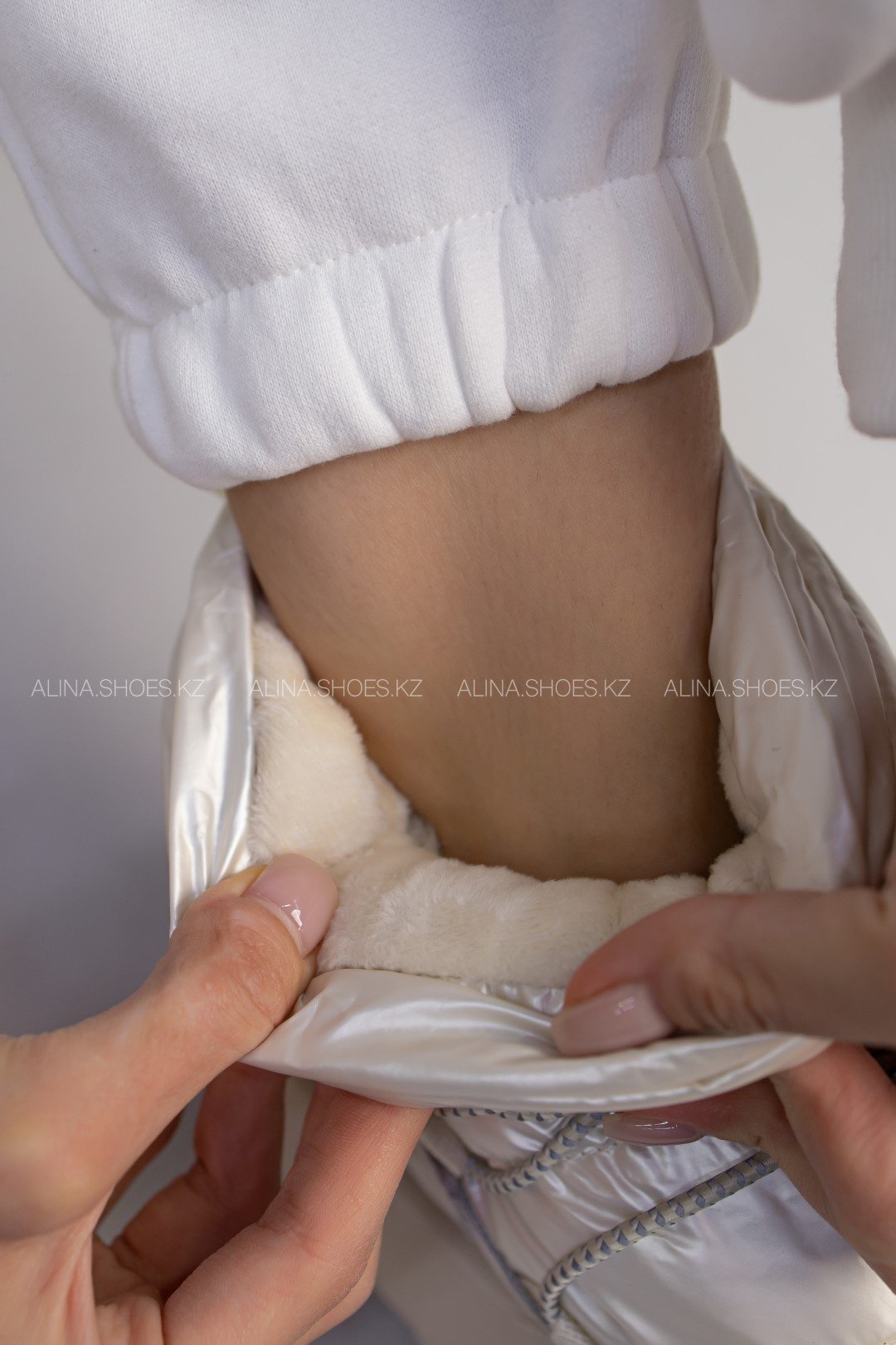 Дутики alinashoes бежевый купить,NaN