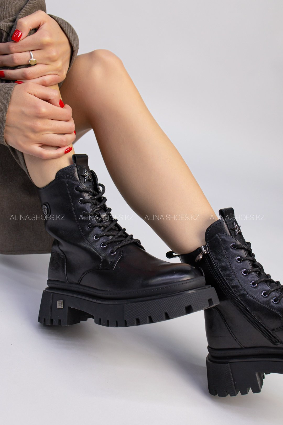 Ботинки alinashoes черный купить,NaN