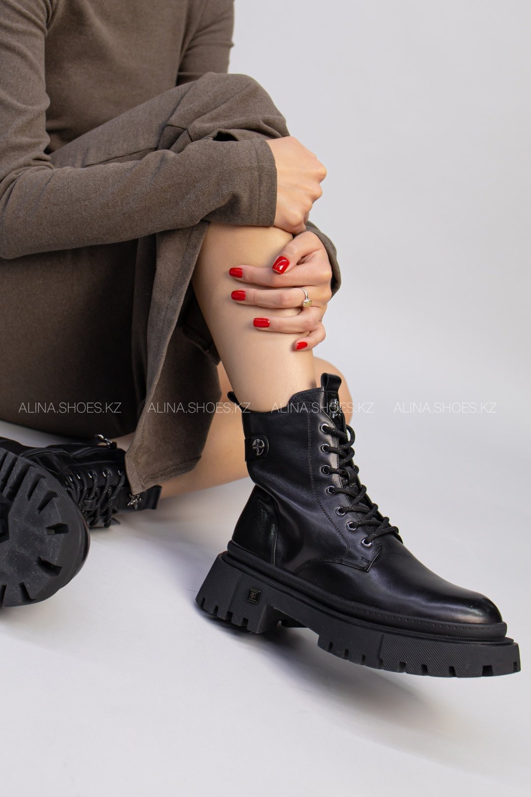 Ботинки alinashoes черный купить,NaN
