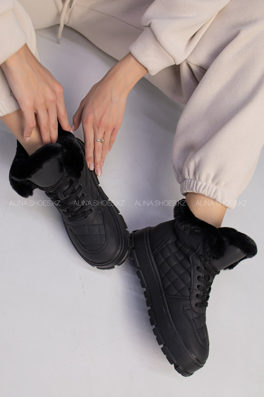 Кроссовки alinashoes черный купить,NaN