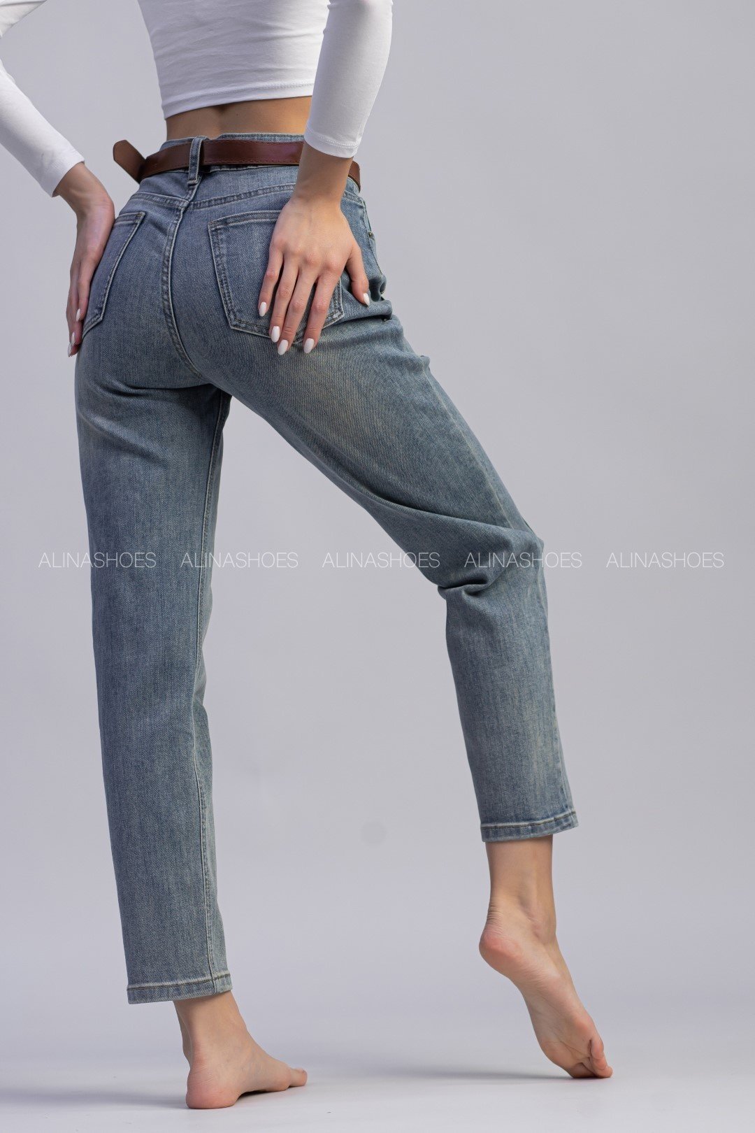Джинсы зауженные alinashoes голубой купить,NaN