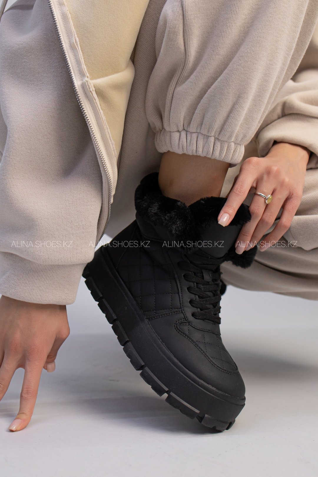Кроссовки alinashoes черный купить,NaN