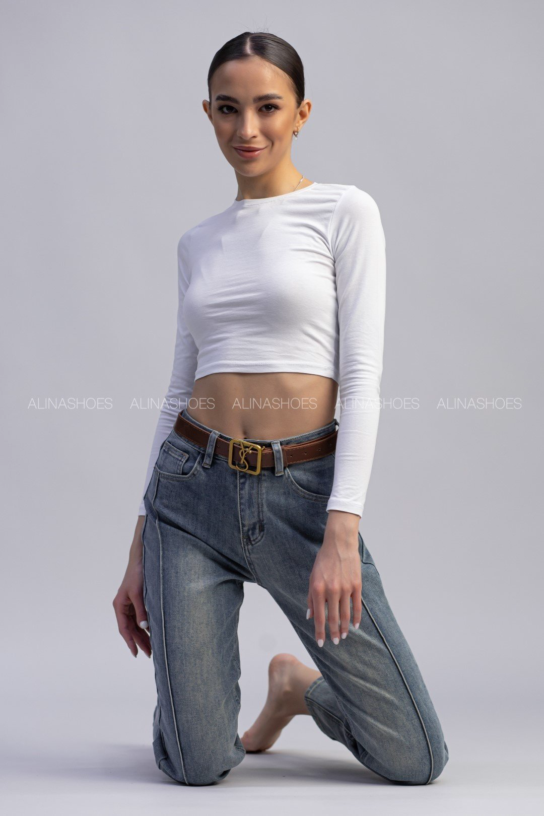 Джинсы зауженные alinashoes голубой купить,NaN