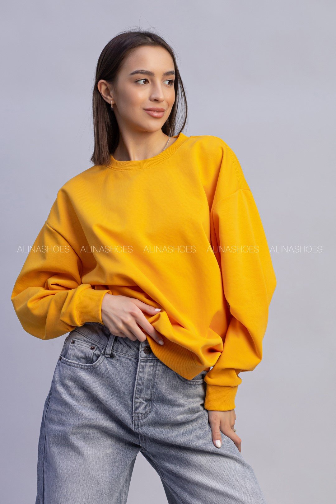Свитшот alinashoes без принта желтый 3XL купить,NaN