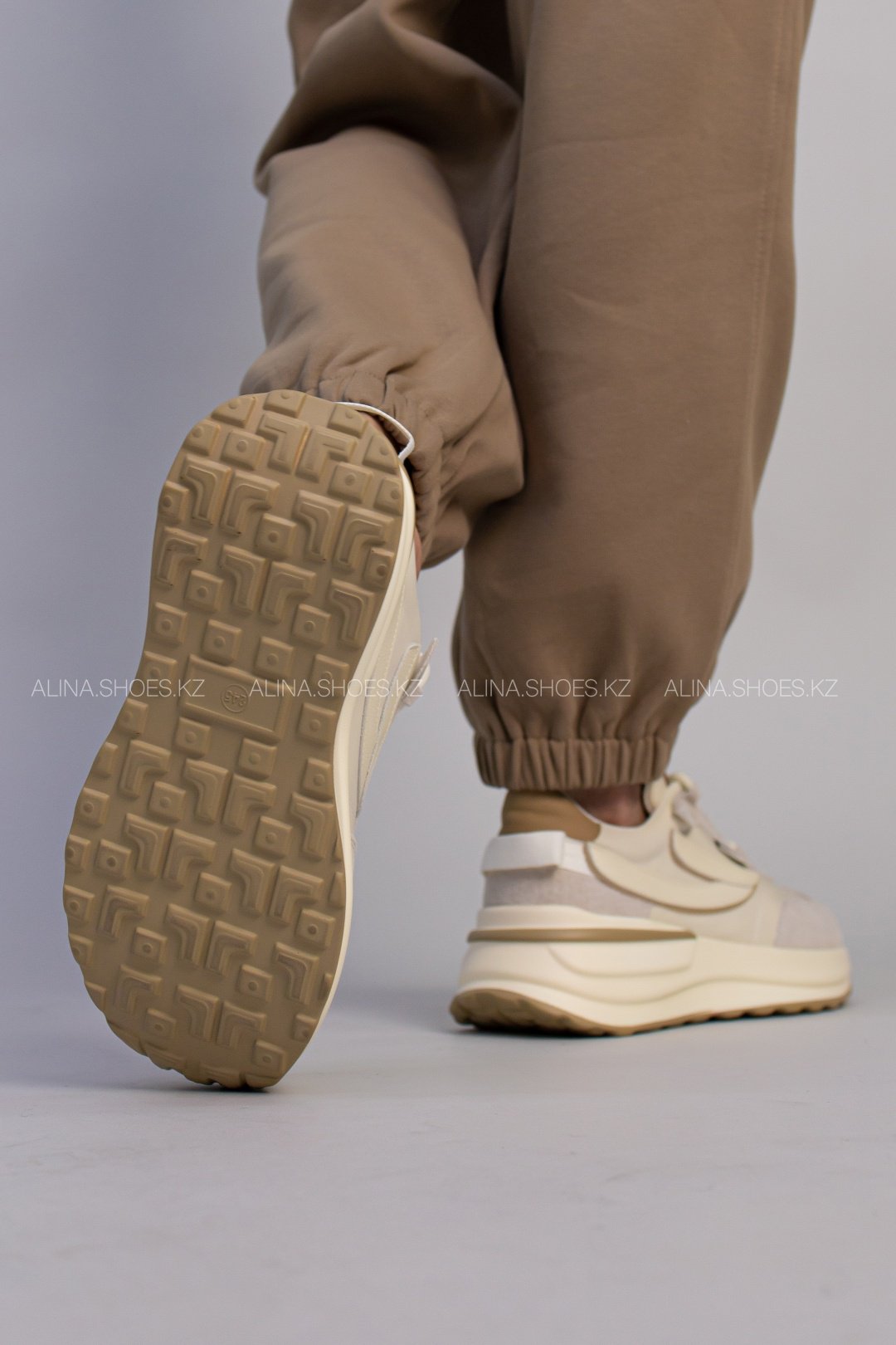 Кроссовки alinashoes бежевый купить,NaN