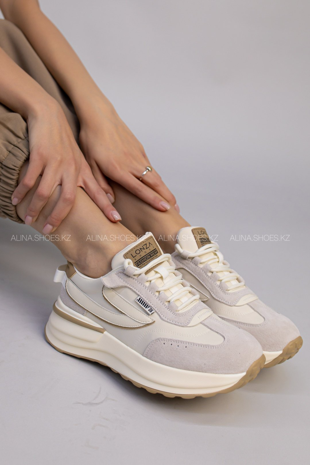 Кроссовки alinashoes бежевый купить,NaN