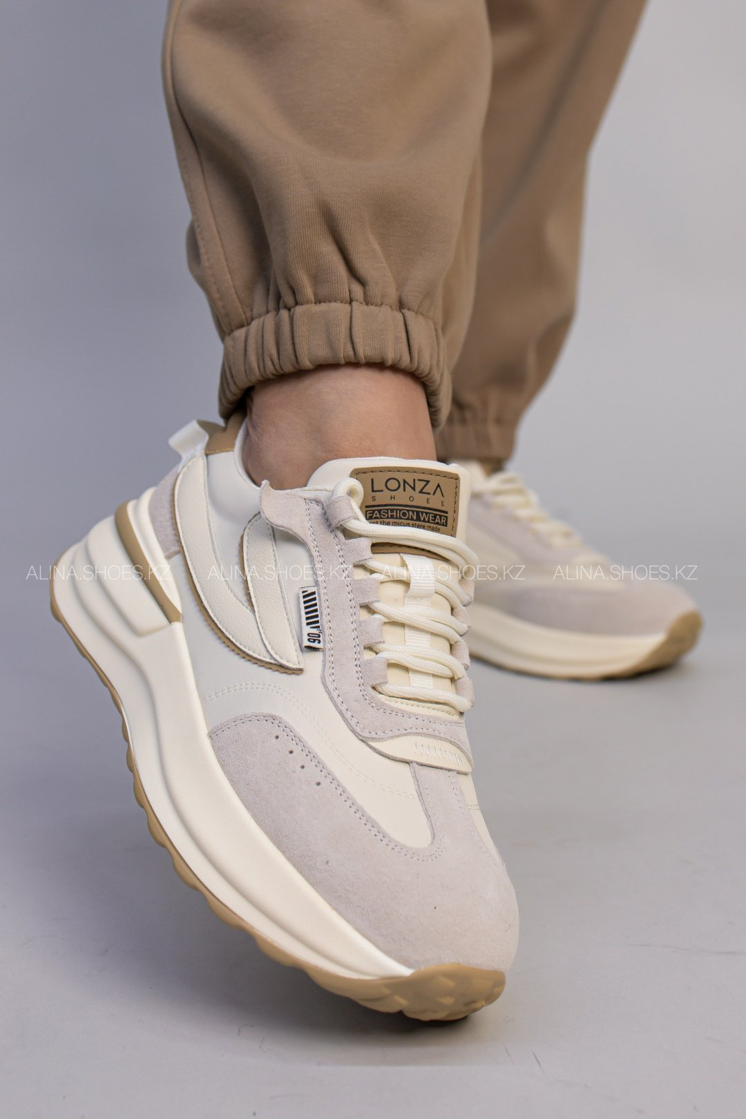 Кроссовки alinashoes бежевый купить,NaN