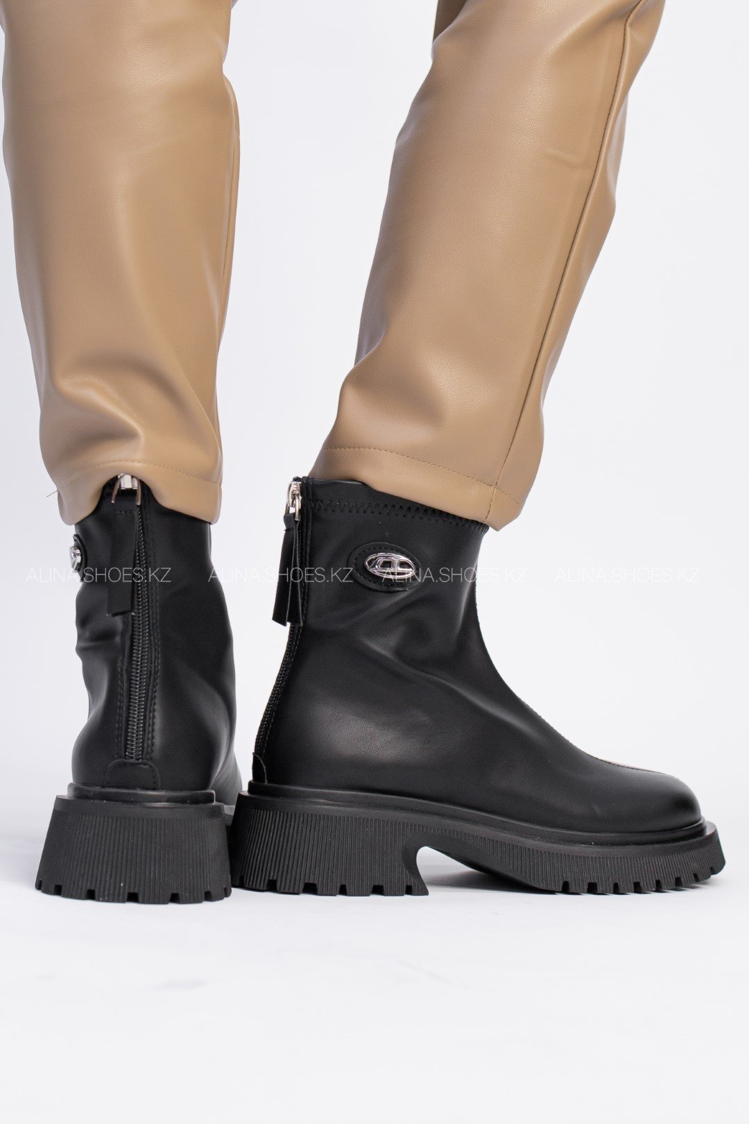 Ботинки alinashoes black 37 купить,NaN