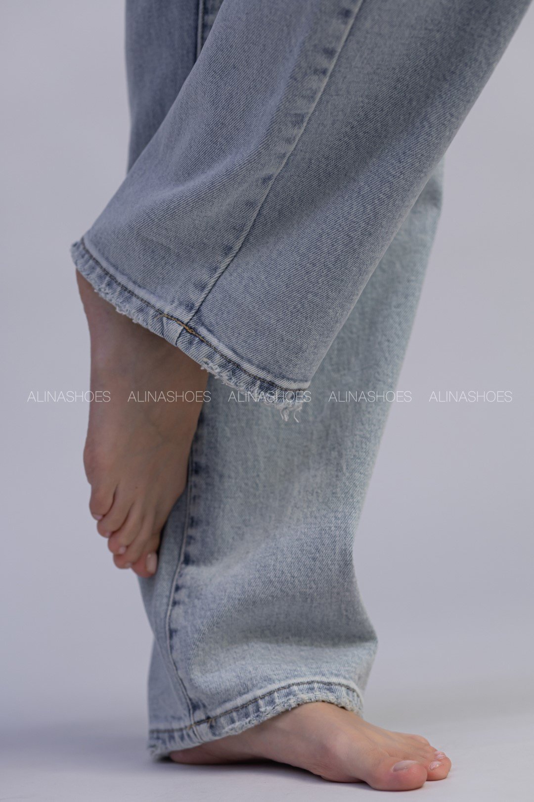 Джинсы багги alinashoes голубой купить,NaN