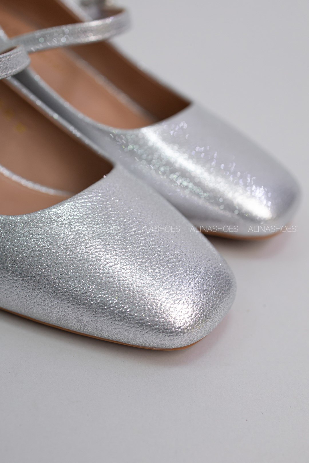 Туфли alinashoes silver 35 купить,NaN