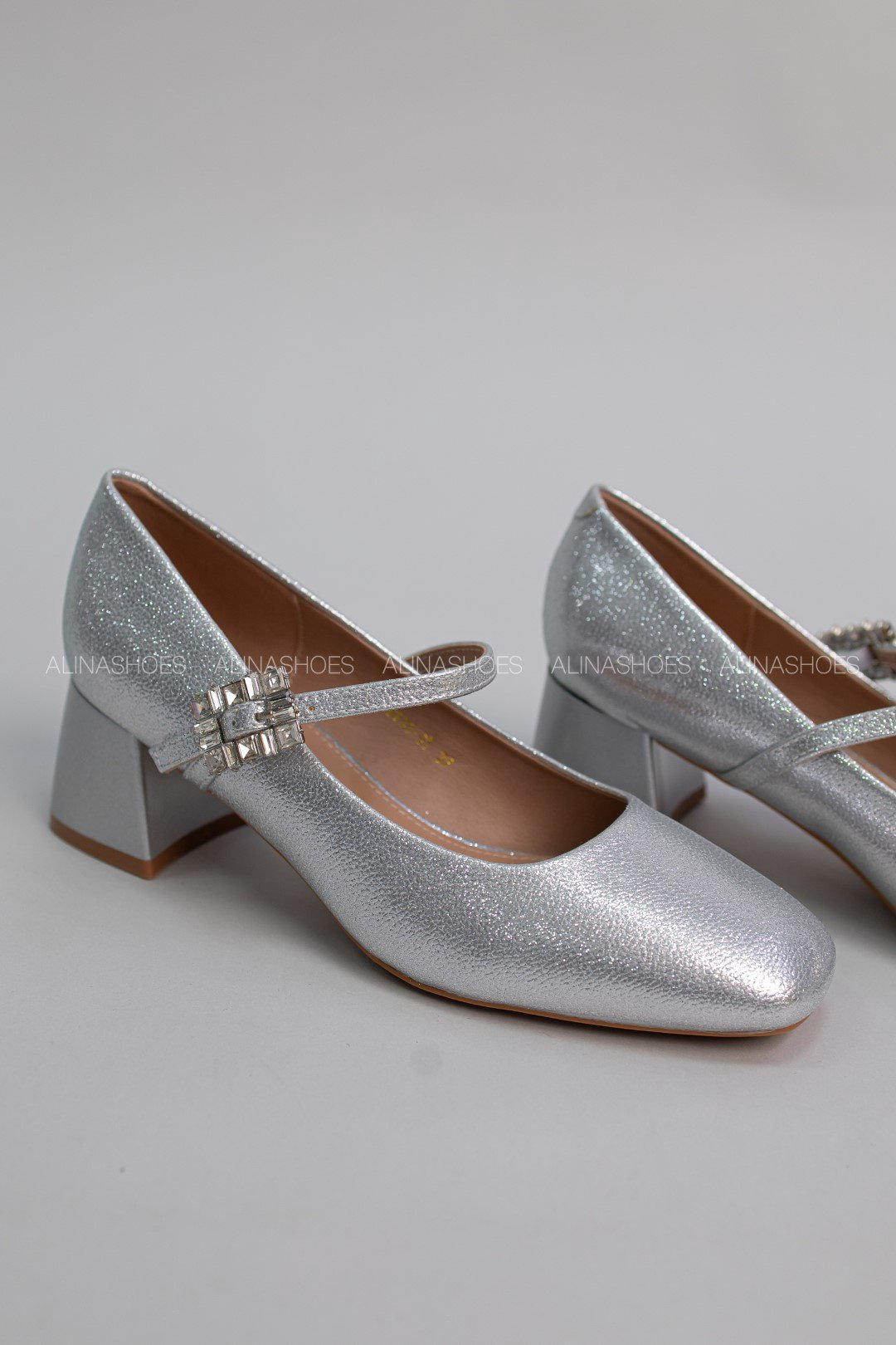 Туфли alinashoes silver 35 купить,NaN