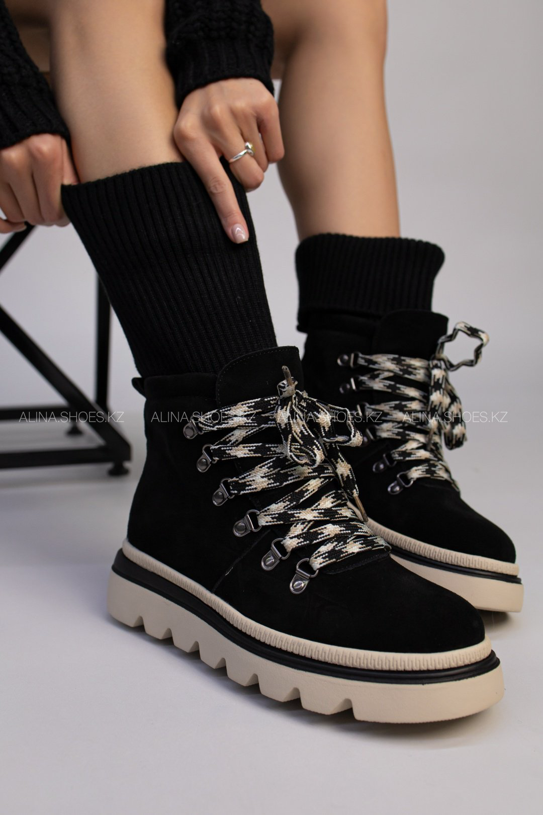 Ботинки alinashoes черный купить,NaN