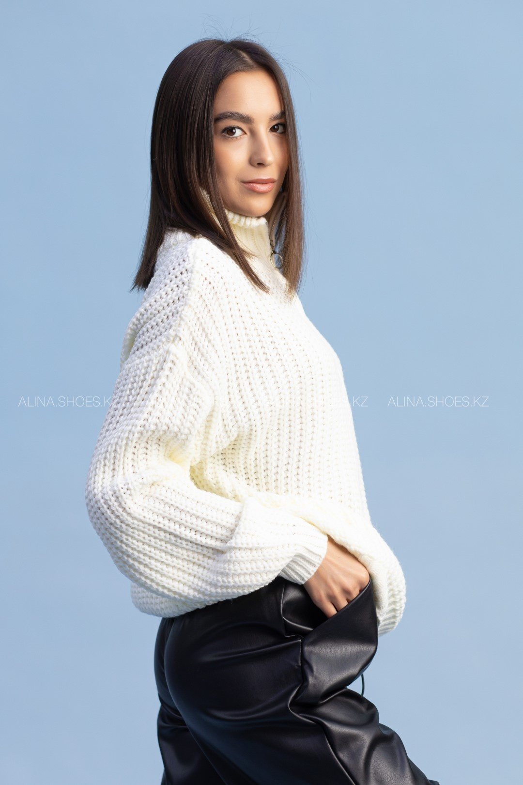 Свитер alinashoes белый купить,NaN