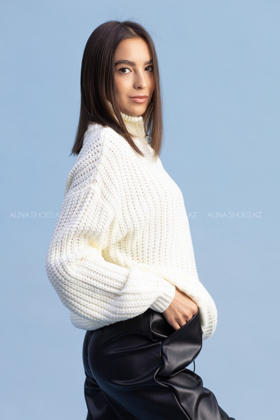 Свитер alinashoes белый купить,NaN