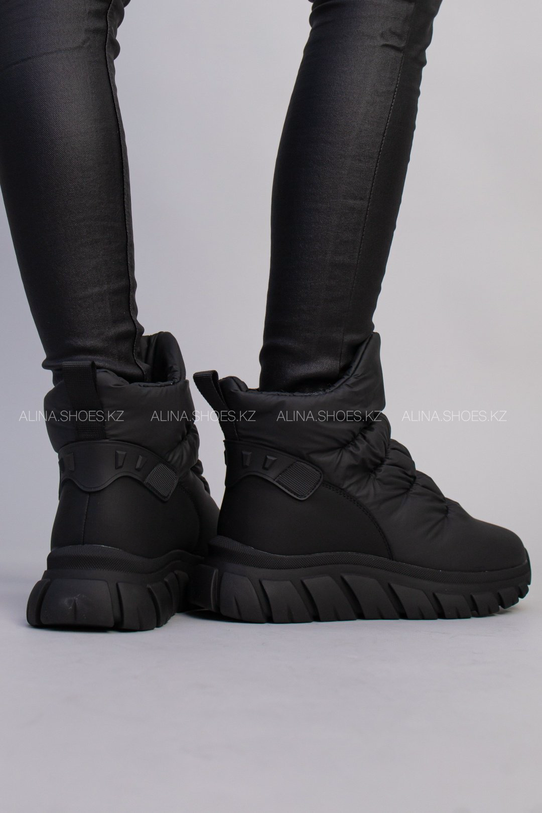 Дутики alinashoes черный купить,NaN