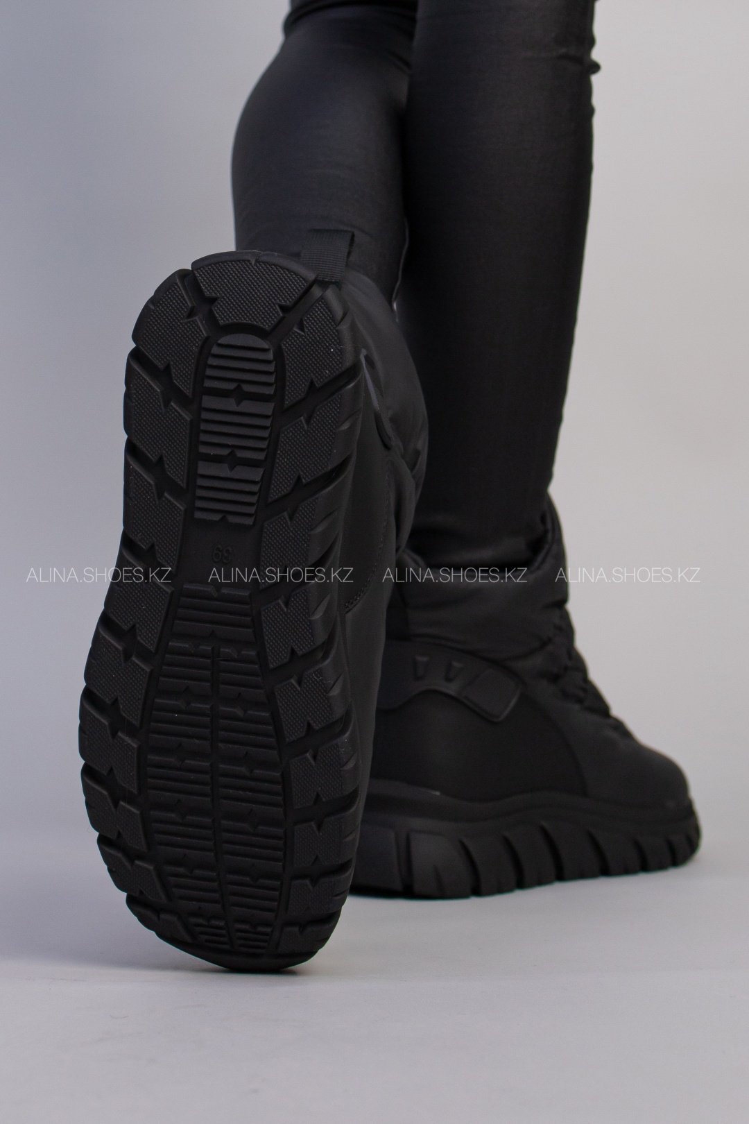 Дутики alinashoes черный купить,NaN