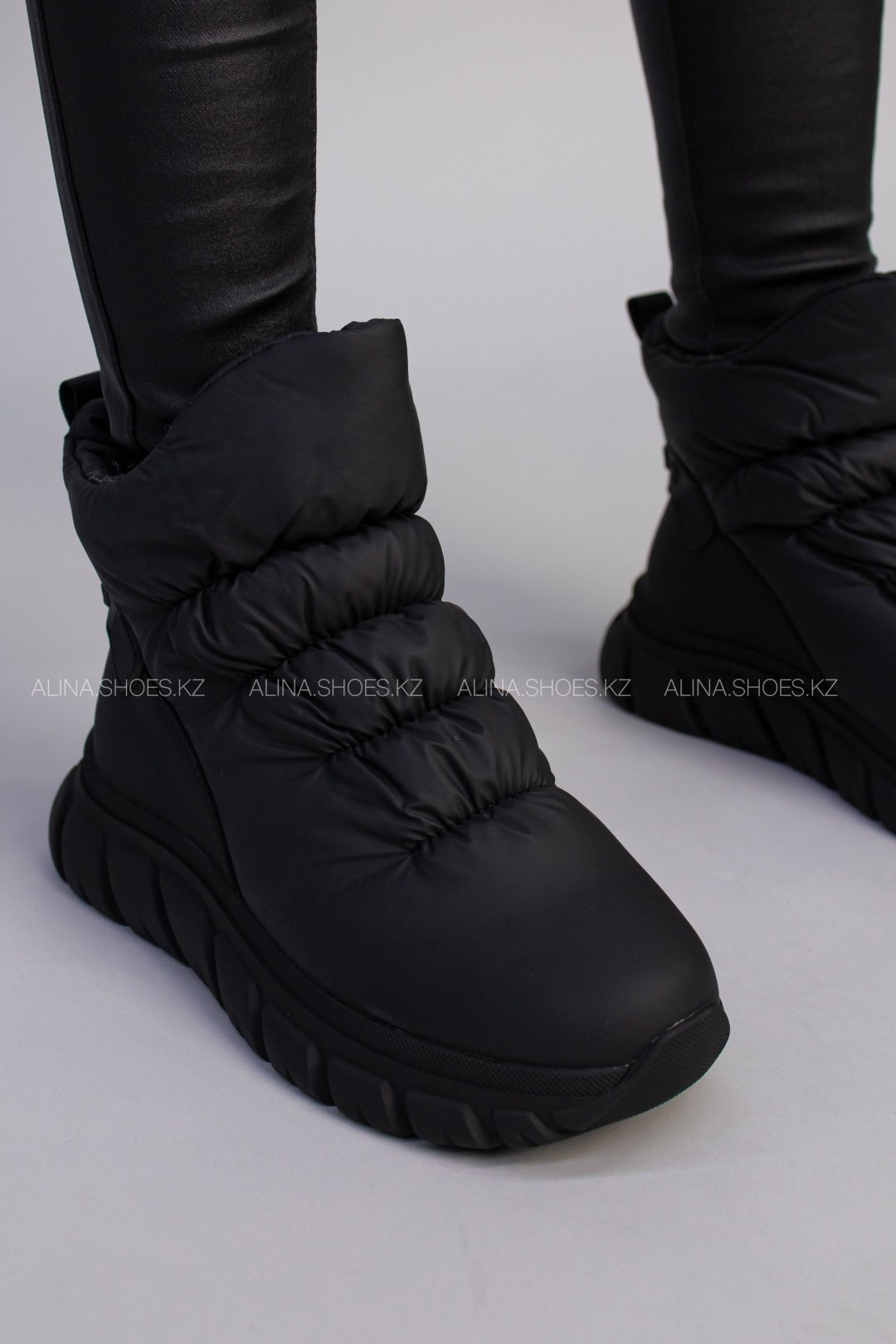 Дутики alinashoes черный купить,NaN