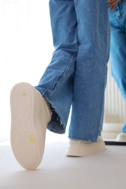 Кроссовки alinashoes бежевый купить,NaN