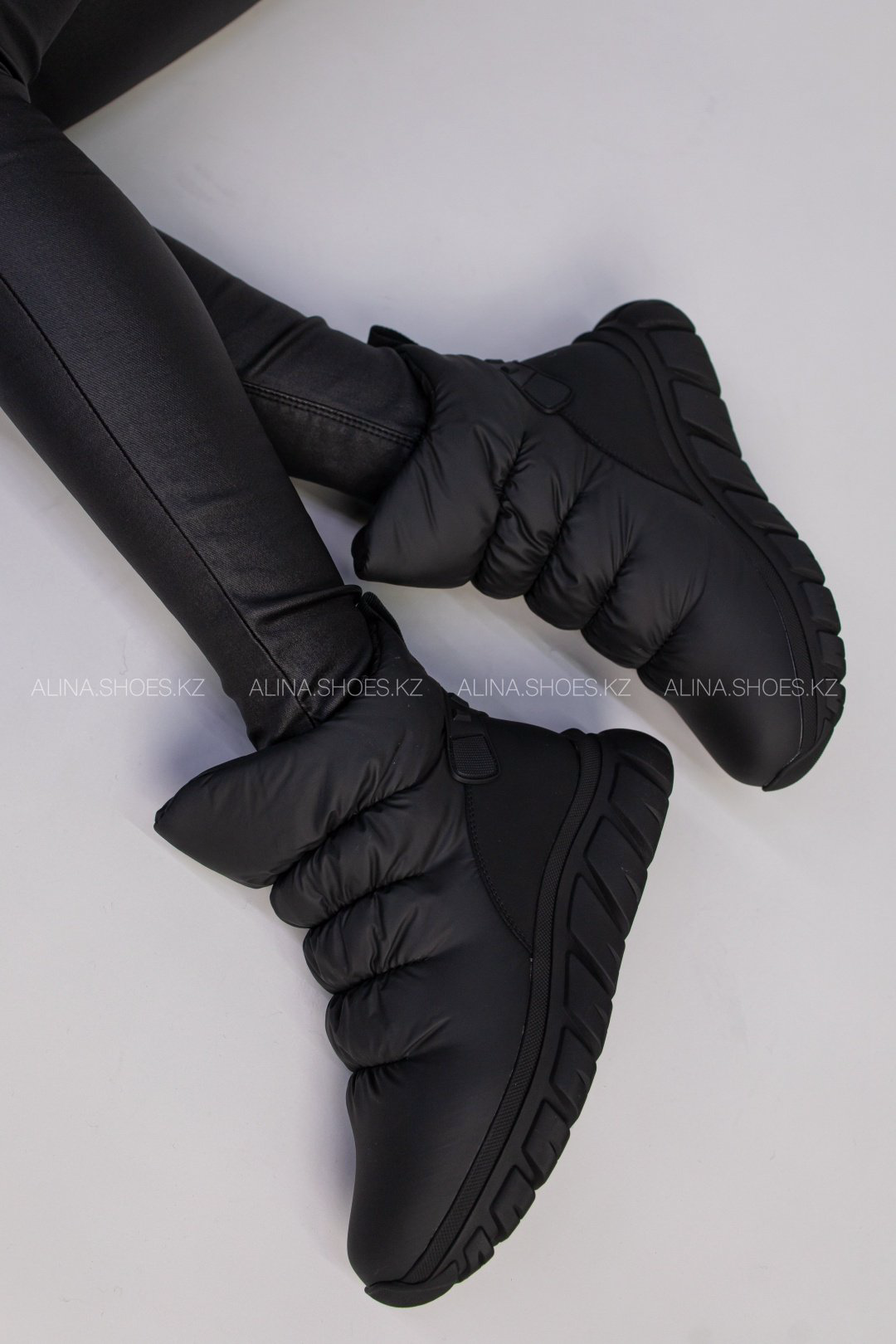 Дутики alinashoes черный купить,NaN
