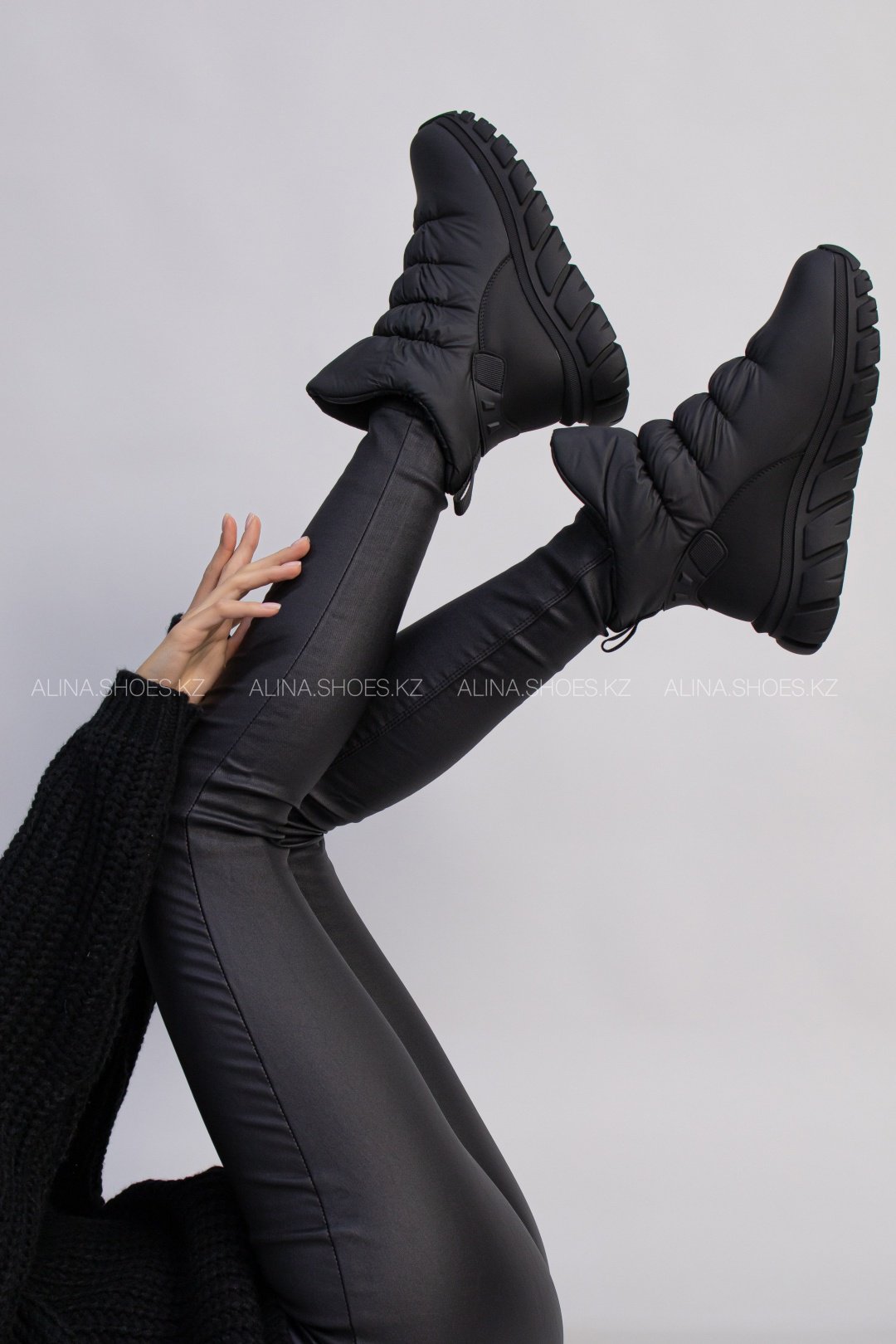 Дутики alinashoes черный купить,NaN