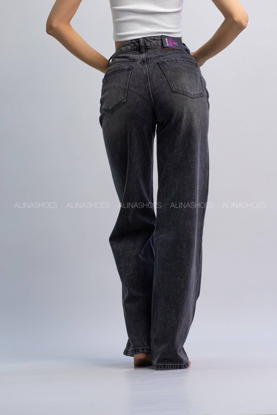 Джинсы прямые alinashoes серый купить,NaN