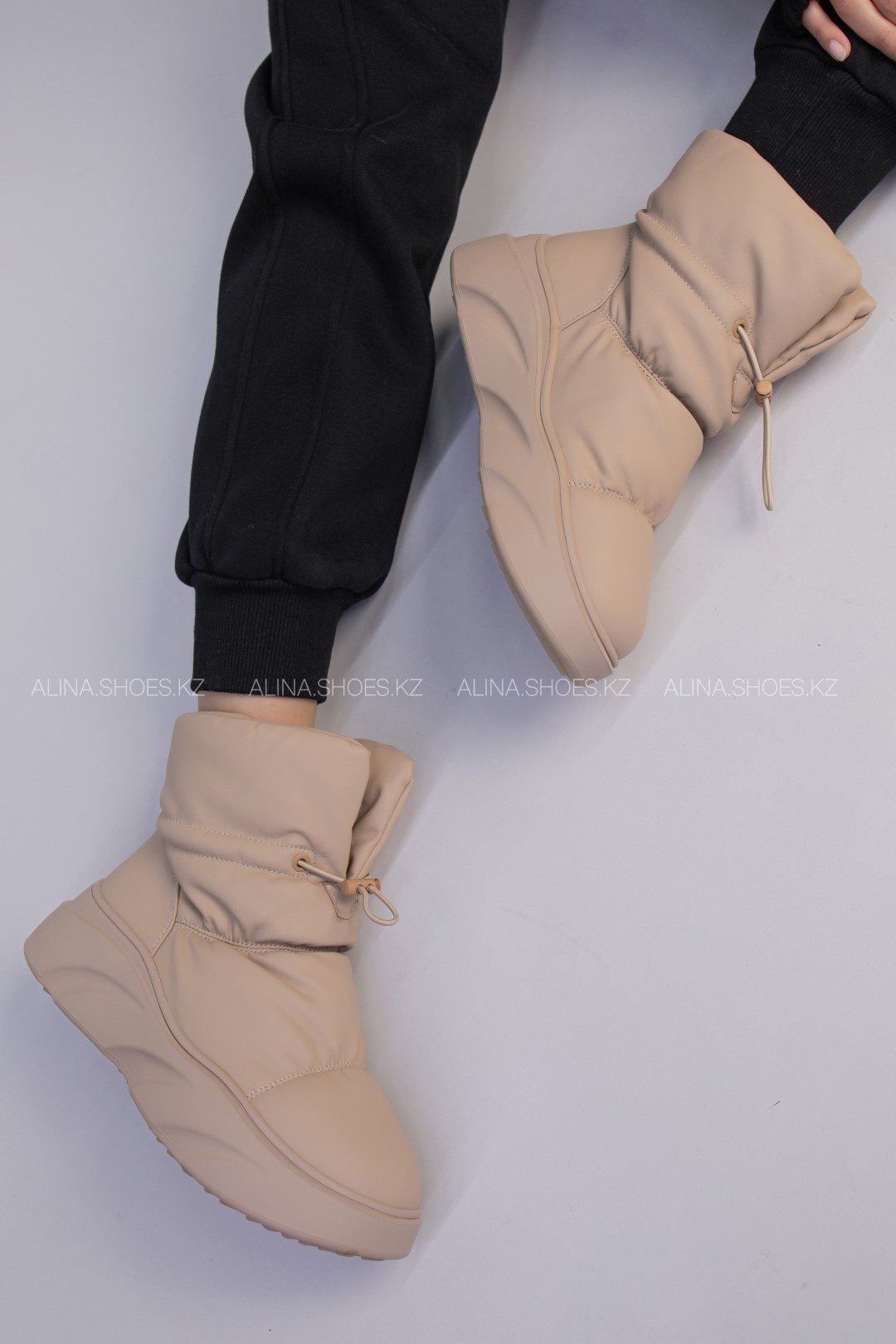 Дутики alinashoes коричневый купить,NaN