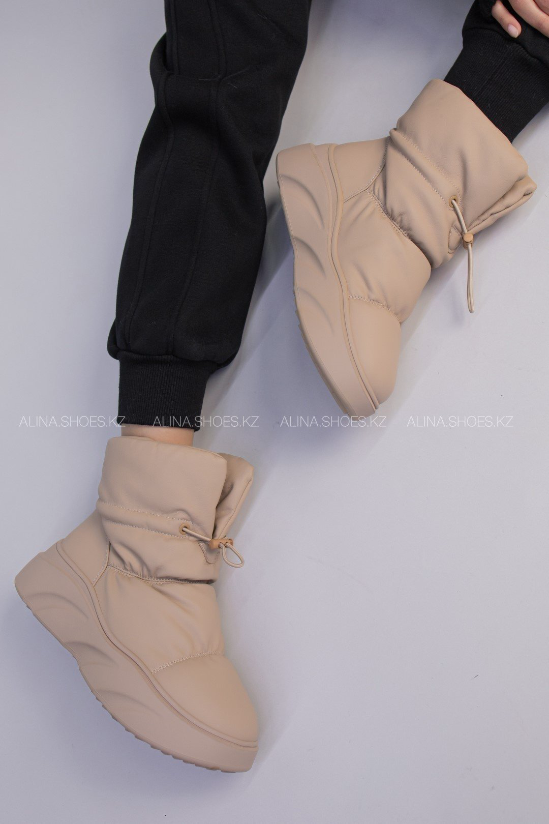 Дутики alinashoes коричневый купить,NaN