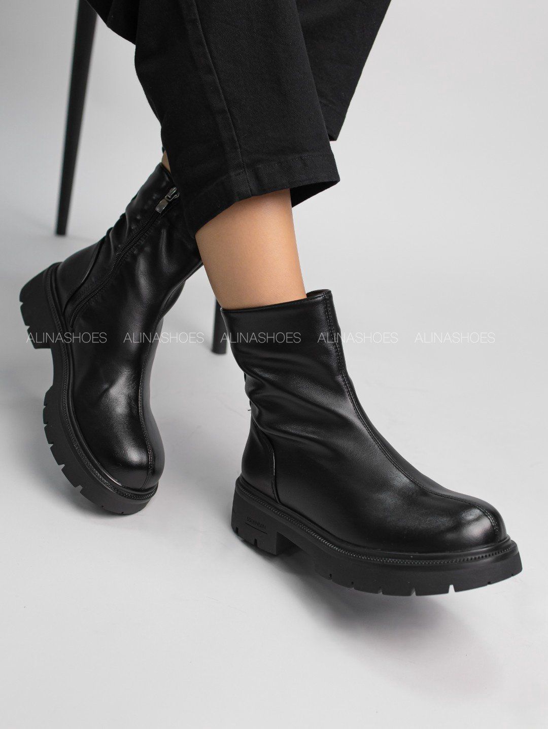 Ботинки alinashoes black 36 купить,NaN