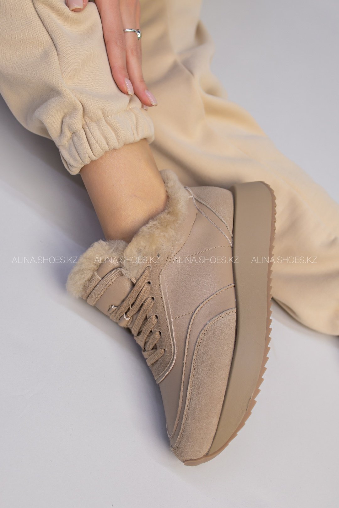 Кроссовки alinashoes коричневый купить,NaN
