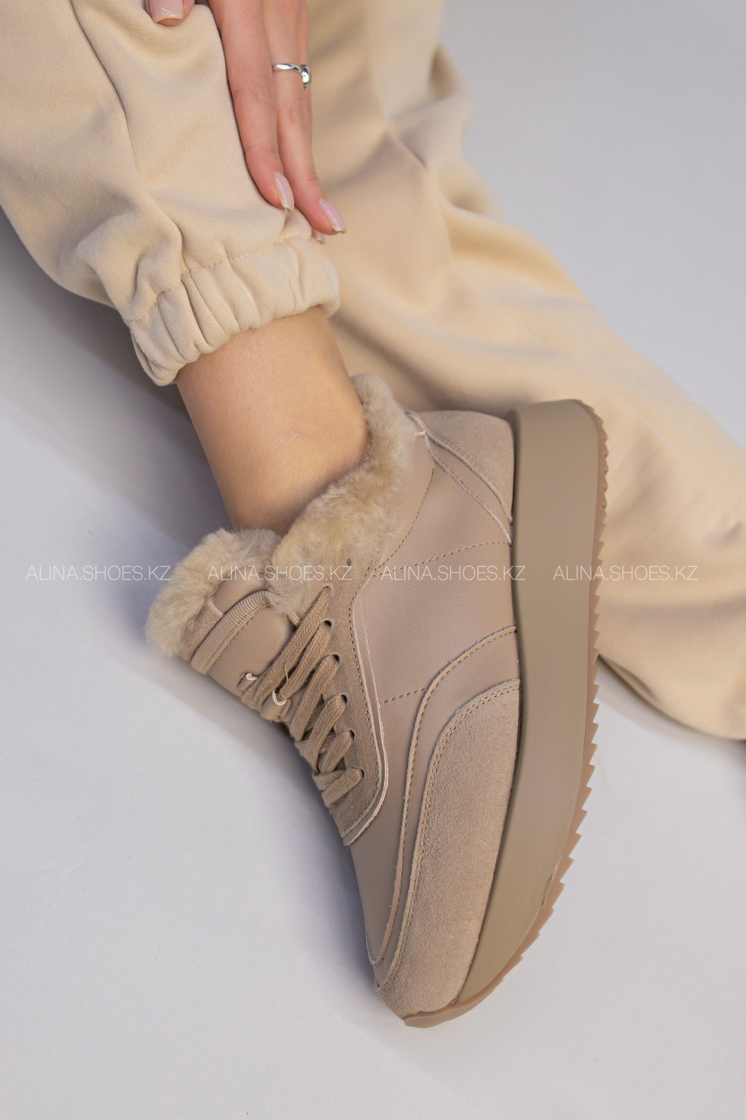 Кроссовки alinashoes коричневый купить,NaN