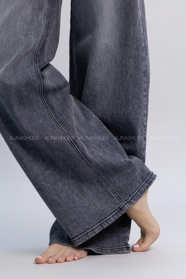 Джинсы прямые alinashoes серый купить,NaN