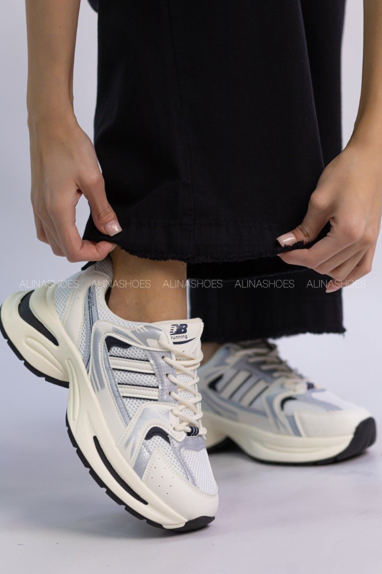 Джинсы прямые alinashoes черный купить,NaN